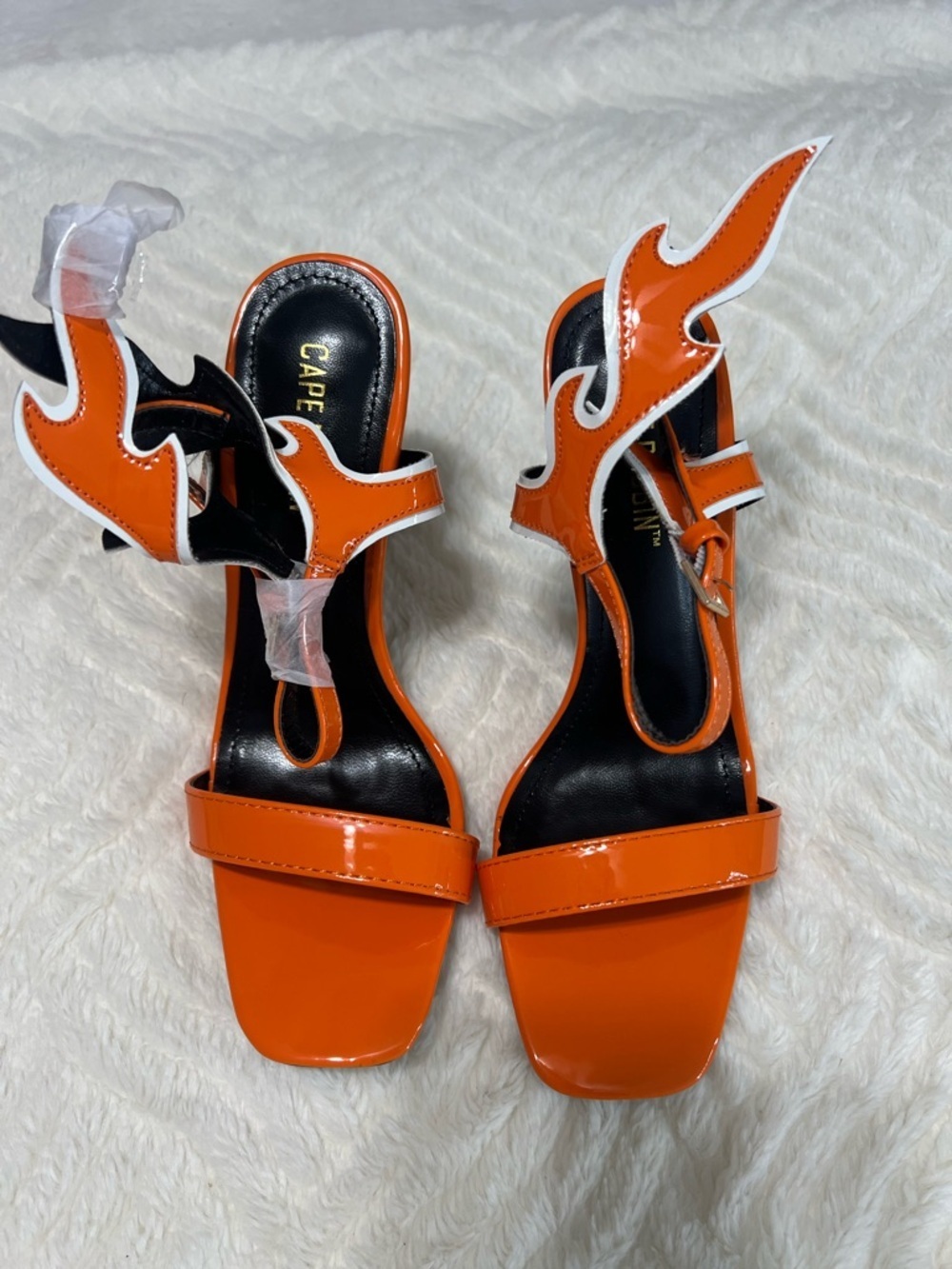 NIB Cape Robbin Inferno Flame Heels Orange Patent Flame Sandals Size 6.5 - Picture 4 of 10